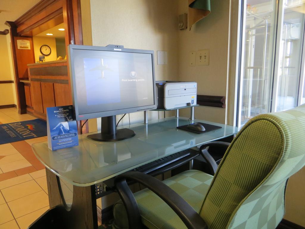Baymont By Wyndham Kalamazoo East Extérieur photo